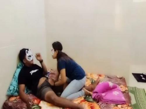 La femme du vendredi soir veut baiser La femme du vendredi soir veut baiser