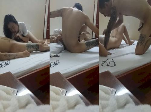 Кибергангстер со студенткой профсоюза в Ханое Кибергангстер со студенткой профсоюза в Ханое