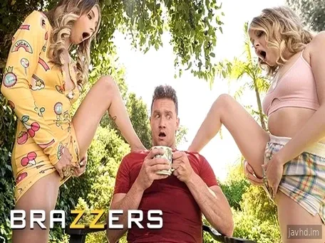 2 hermanas menores traviesas y un hermano mayor