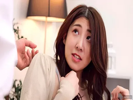 Cắm sừng chồng vì chồng yêu công việc hơn vợ