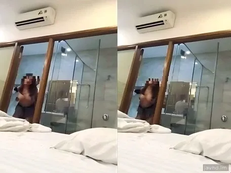 Schauen Sie sich die Waren im Hotelbad an