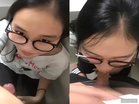 Déjame chupar la polla con gafas