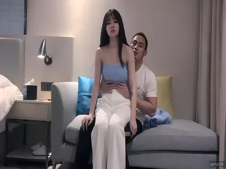 Sugar baby menyenangkan orang kaya