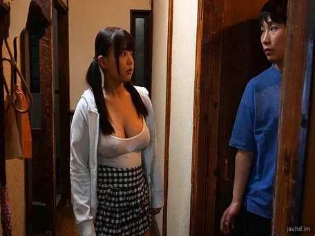 ブラジャーを着けない従妹の夕美しおんとの出会い