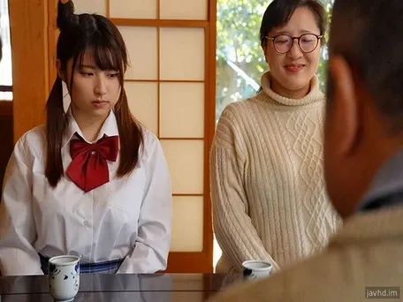 Mẹ cưới chồng nhưng con là người sướng