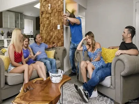 Un grupo de amigos cercanos a quienes les gusta divertirse entre ellos.
