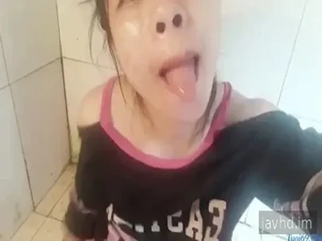成熟した女子高校生